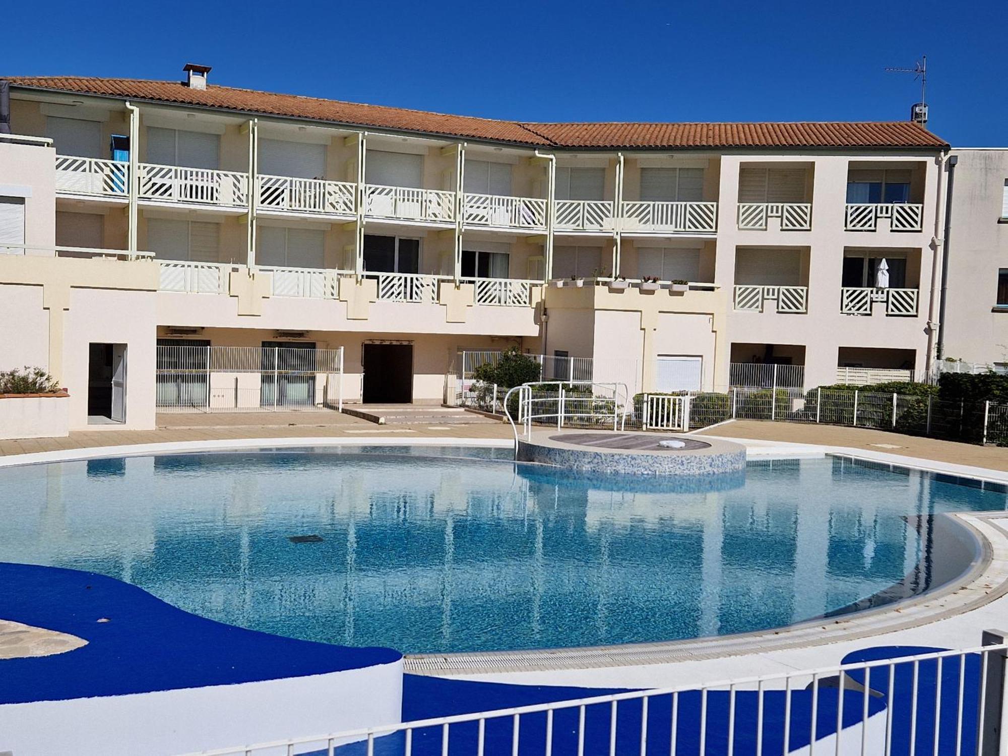 Appartement Pres De La Plage - 4 Pers, Piscine Ouverte, Parking, Animaux Acceptes - Fr-1-706-12 Châtelaillon-Plage Extérieur photo
